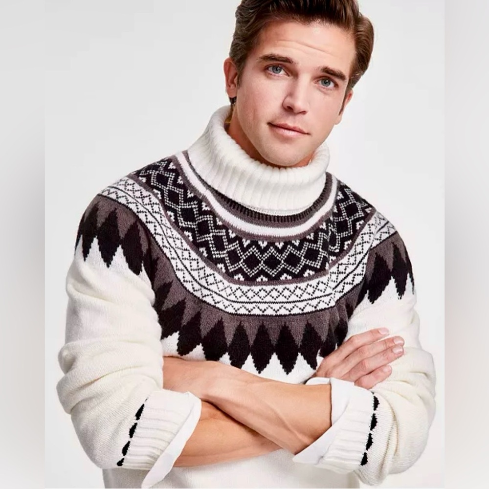 New: Club Room Men’s White and Black Winter Turtleneck Sweater